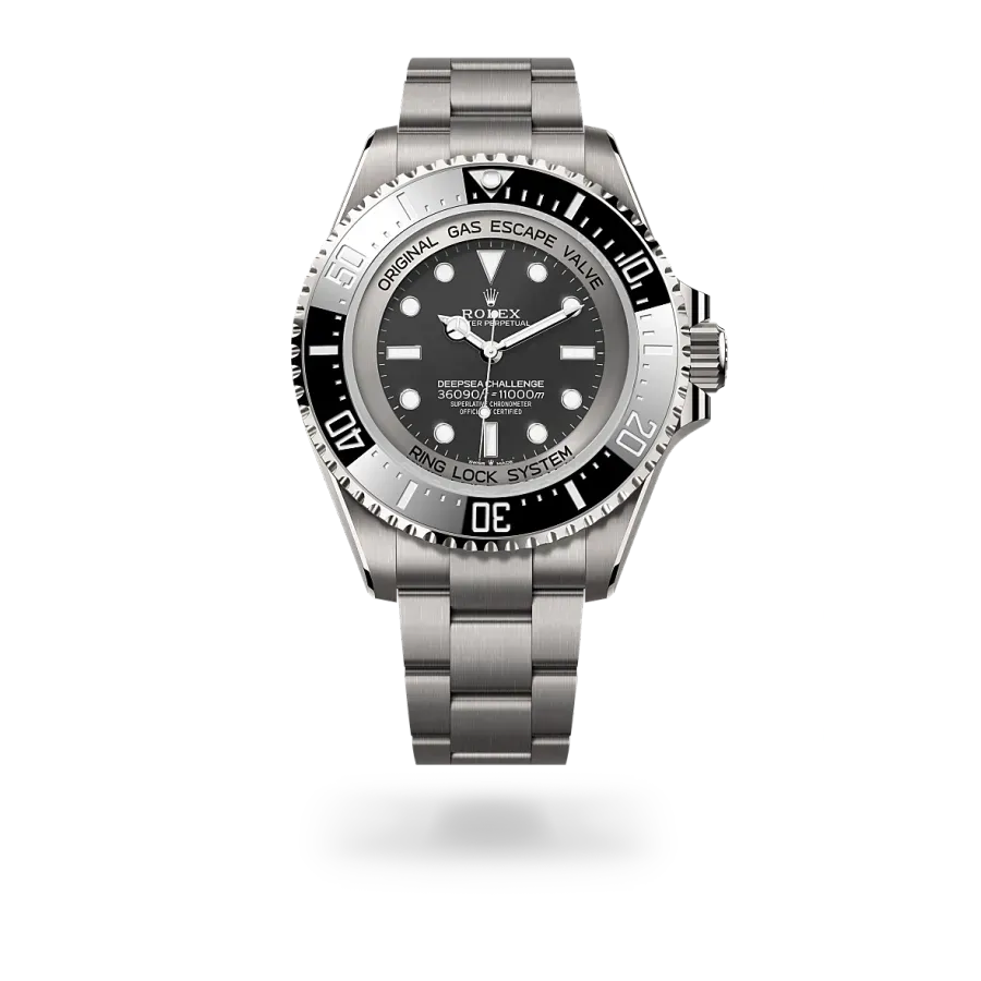 m126067-0002_upright_watch_assets_landscape_2025