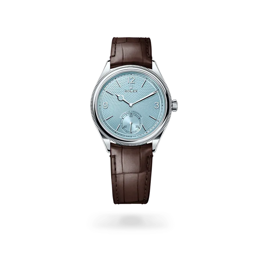 m52506-0002_upright_watch_assets_landscape_2025